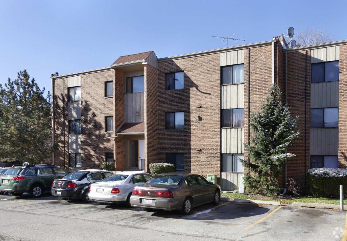 1488 E Ports O Call Dr, Palatine, IL 60074 Apartments in Palatine, IL