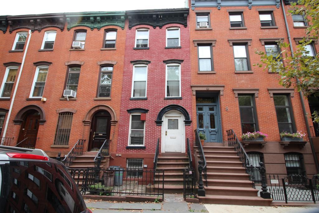 Building Photo - 10 Lefferts Pl