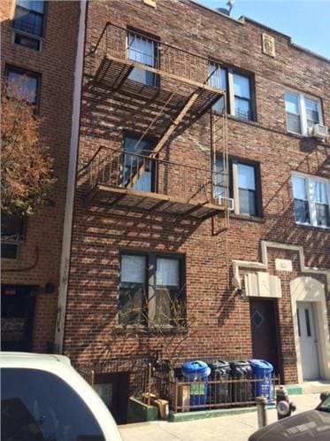 Primary Photo - 313 99th St