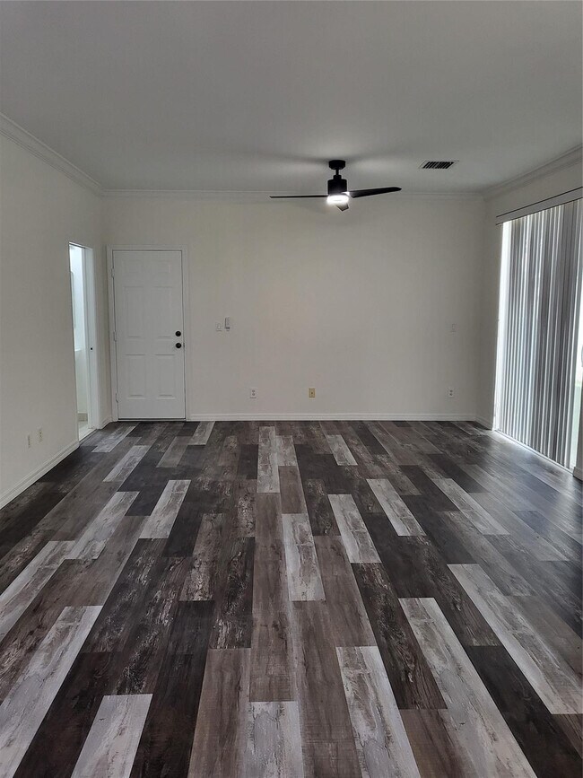 Foto del edificio - 2040 SE Avon Park Dr