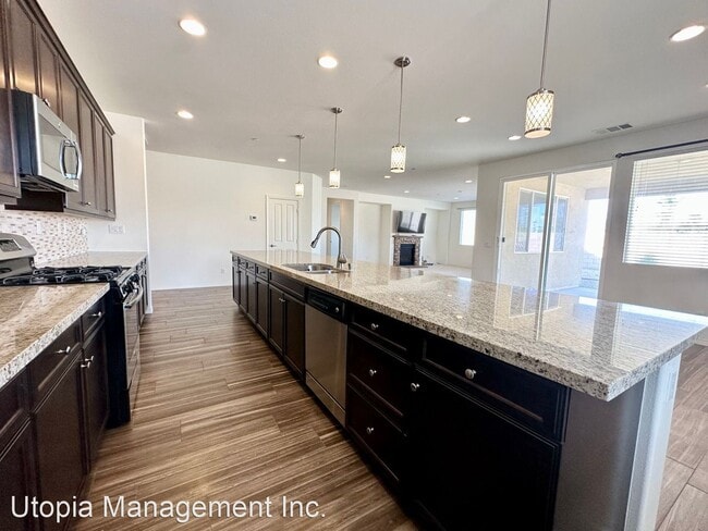 Foto del edificio - 4 br, 2.5 bath House - 43549 Aquila St