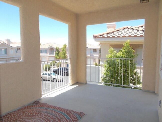 Foto del edificio - Beautiful 1-Bedroom Condo in Prime Bella V...