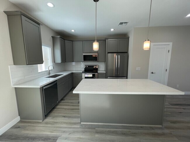 Kitchen 1 - 3335 W Kimberly Way