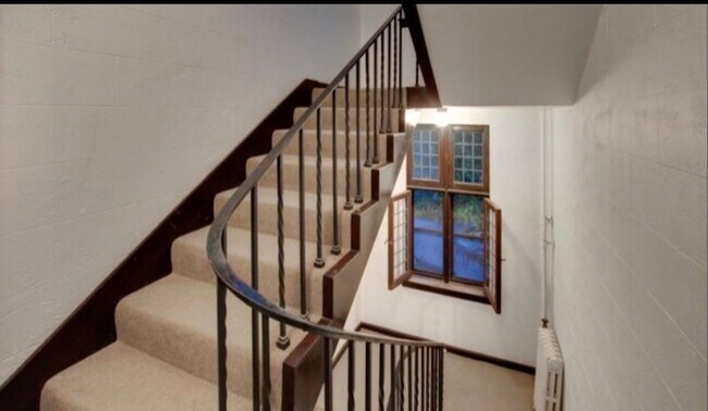 Foto del edificio - Spacious Two Bedroom Condo in Blackstone!
