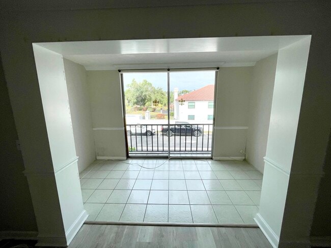 Building Photo - 10540 77th Ter