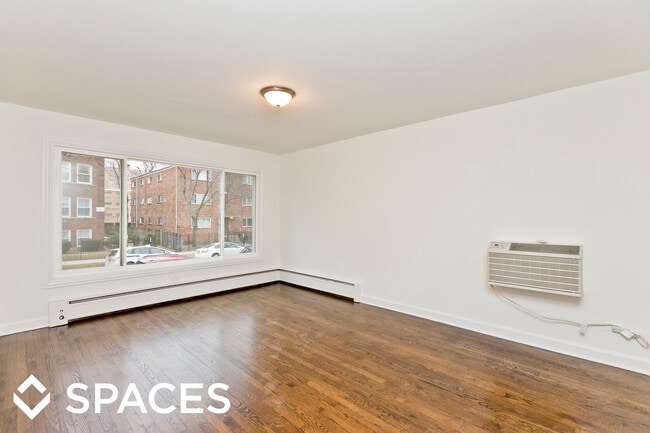 Foto del edificio - 6002 N Winthrop Ave