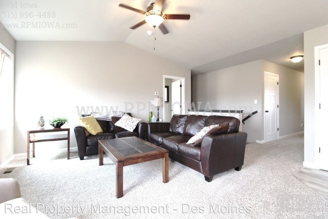 Building Photo - 3 br, 2.5 bath House - 2611 NW 23rd Street