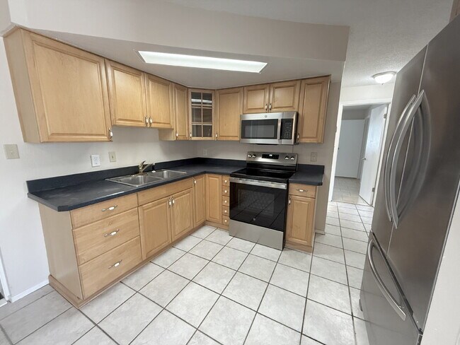Foto del edificio - "Charming 2-Bedroom, 2-Bath Oasis with 1400 Sq Ft of Comfort in Port Richey!"