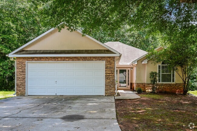 Building Photo - 1840 Courtyard Ln