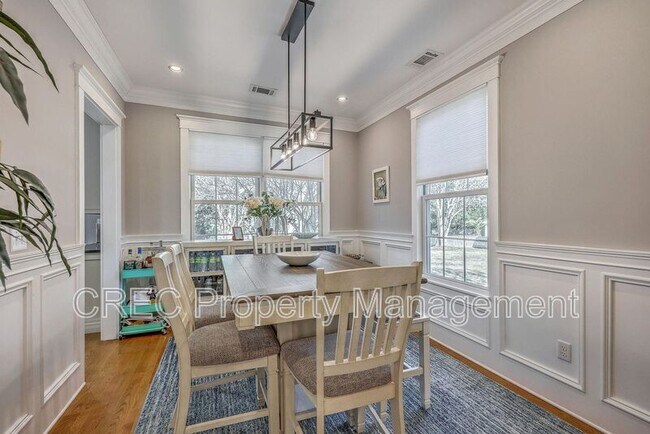 Foto del edificio - 100 Jordan Ct