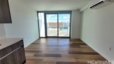 Building Photo - 1500 Rycroft St