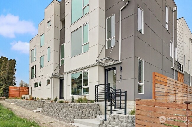 Building Photo - 1467 S Columbian Way