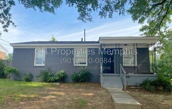 Building Photo - 2208 Cassie Ave