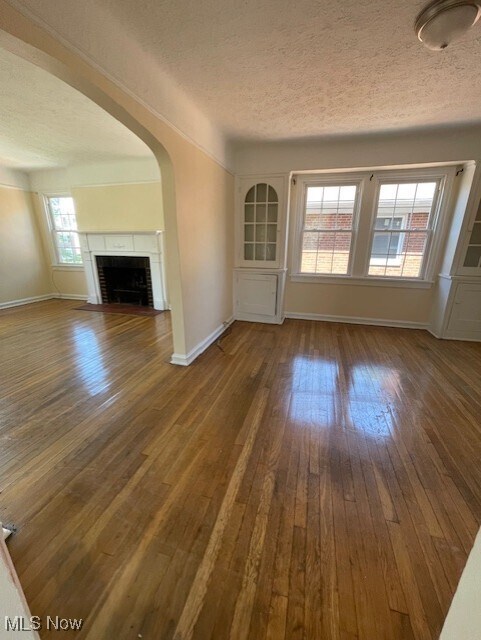 Foto del edificio - 3625 Normandy Rd