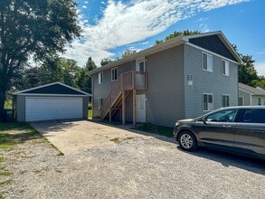 Building Photo - 220 S Dakota Ave