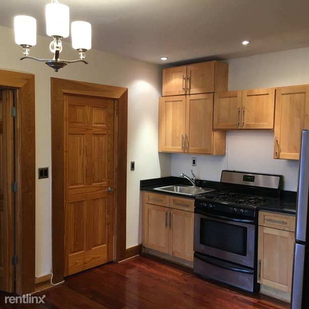 Building Photo - 140 Lexington Ave