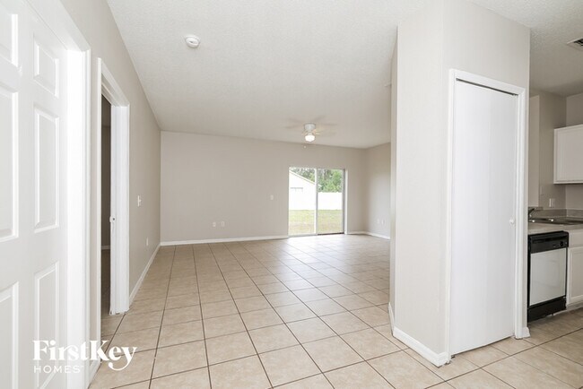 Building Photo - 601 Maricopa Dr