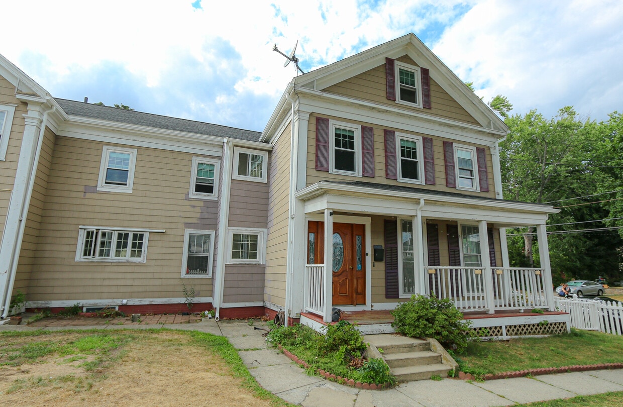 20 Fayette St Unit 1, Watertown, MA 02472 Apartments in Watertown, MA