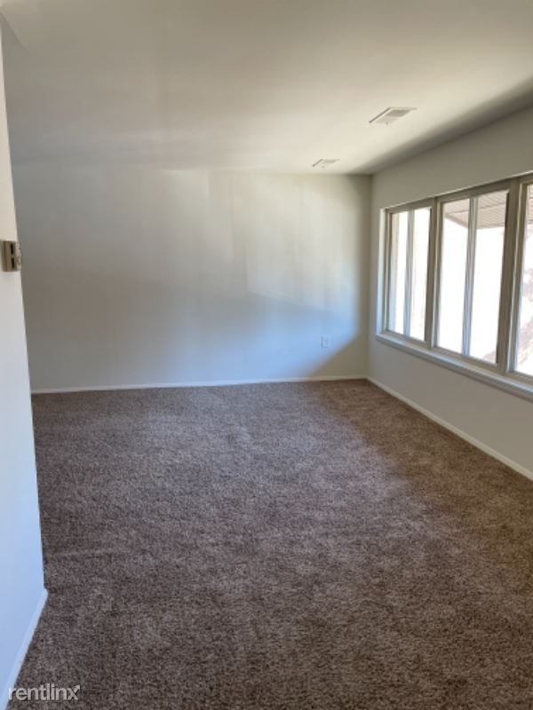 18720 Walkers Choice Rd, Montgomery Village, MD 20886 Condo for Rent