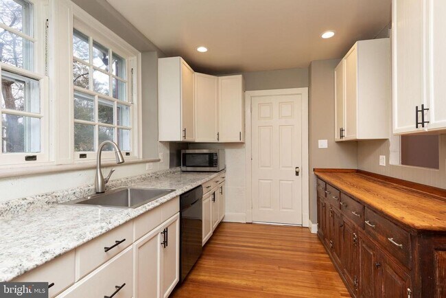 Foto del edificio - 6610 Wissahickon Ave