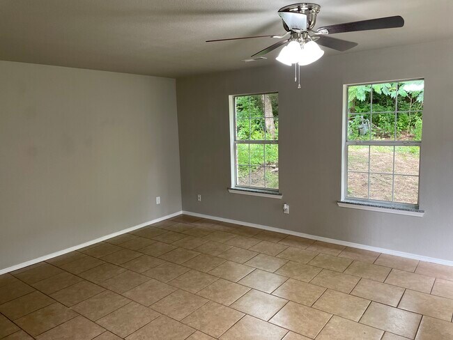 Foto del edificio - 1382 N Dawn Dr