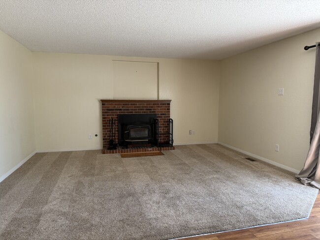 Building Photo - 9748 W 70th Pl