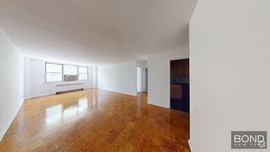 Building Photo - 240 E 35th St