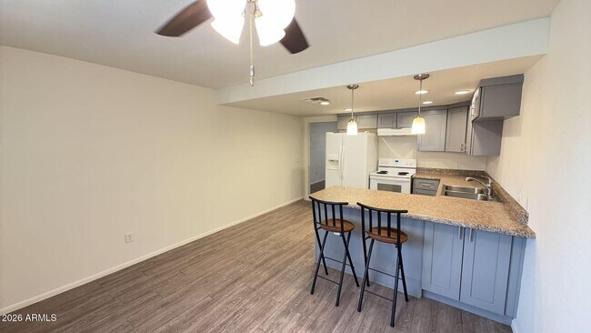 Building Photo - 4418 N 53rd Ln