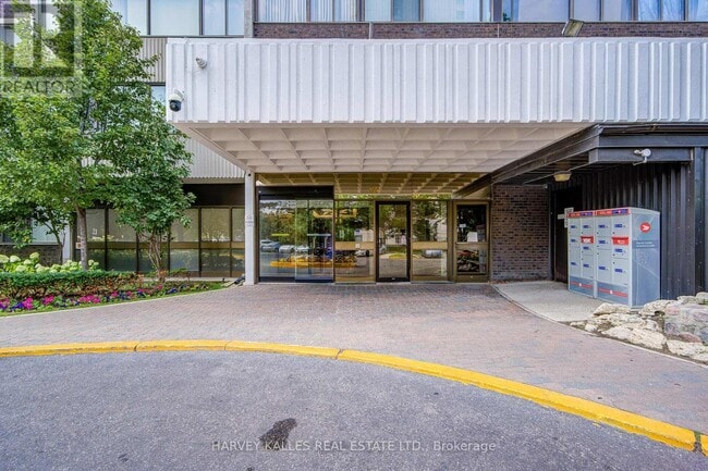 Building Photo - 80-1780 Antibes Dr