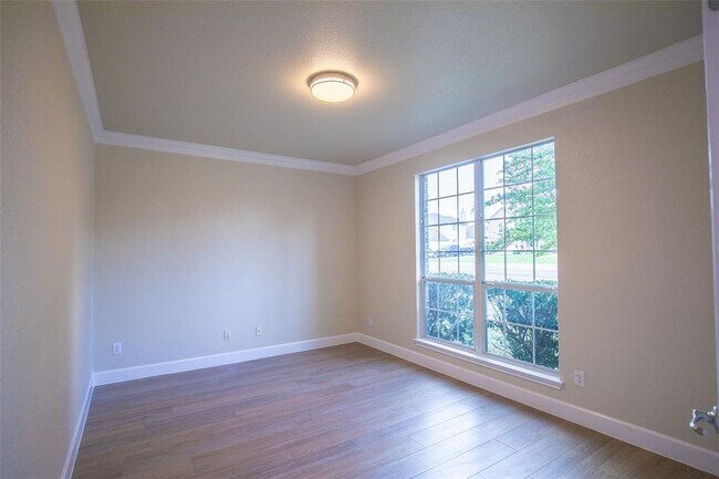 Building Photo - 15436 Fisher Island Dr