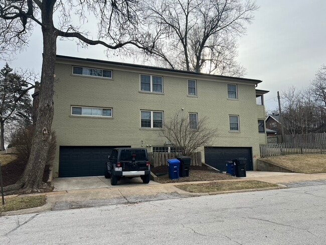 Building Photo - 7620 Delmar Blvd