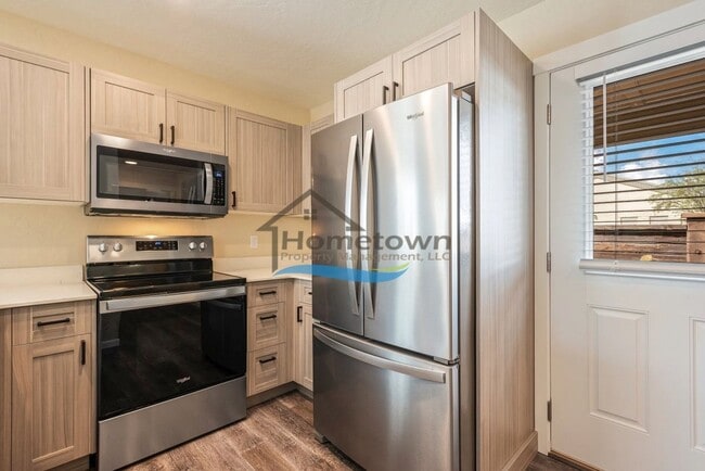Building Photo - Beautiful Brand New Custom Craftsman Home ...