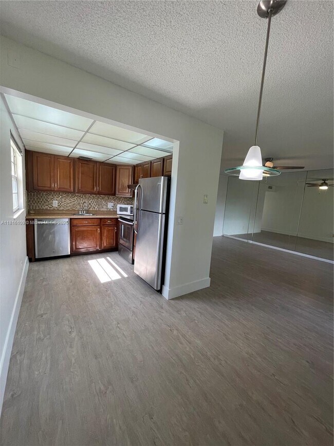 Foto del edificio - 150 SW 134th Way