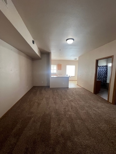 Foto principal - 2 bed 1 bath near NNU and close to downtow...