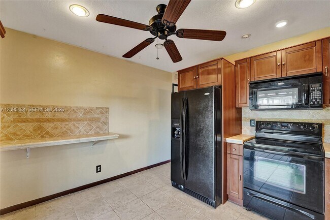 Foto del edificio - 11154 NW 37th St