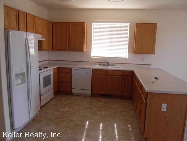 Building Photo - 1582 Iratcabal Dr