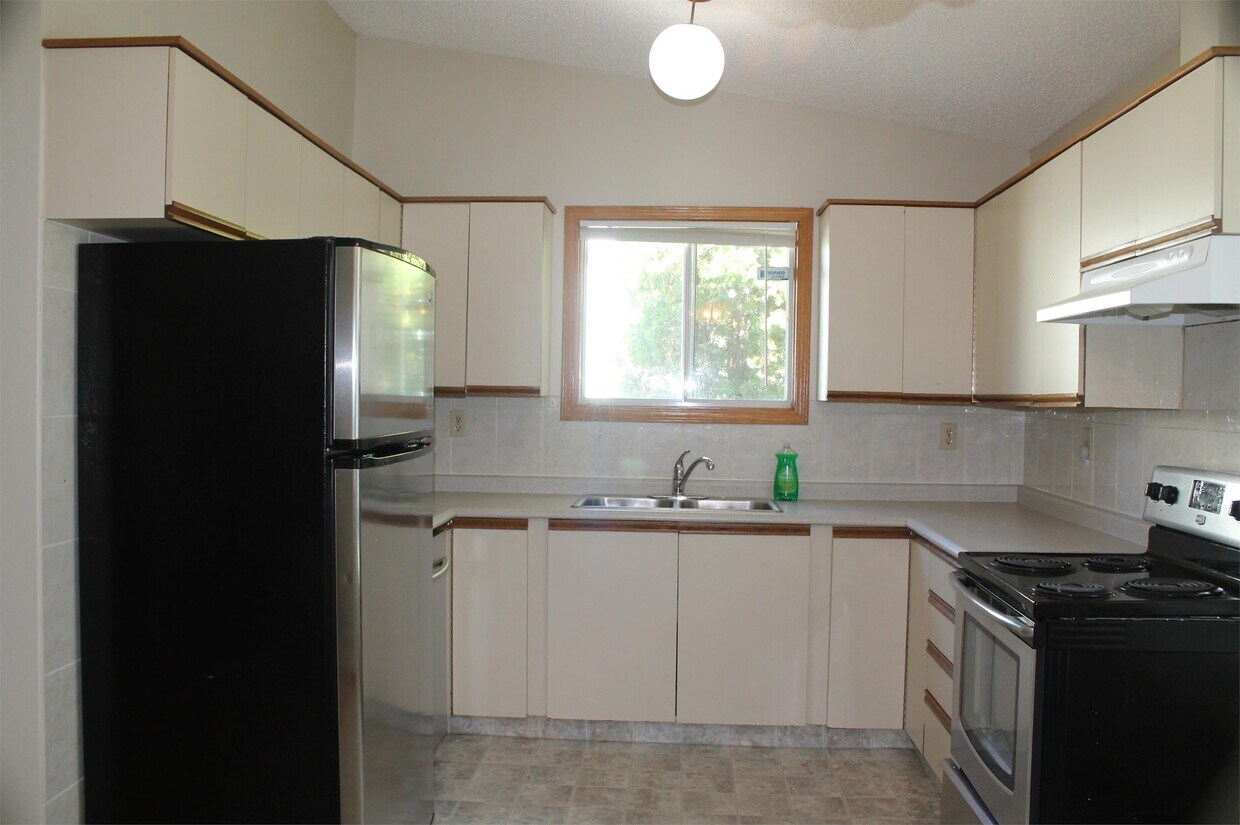 Primary Photo - 8635-8184 184 St NW