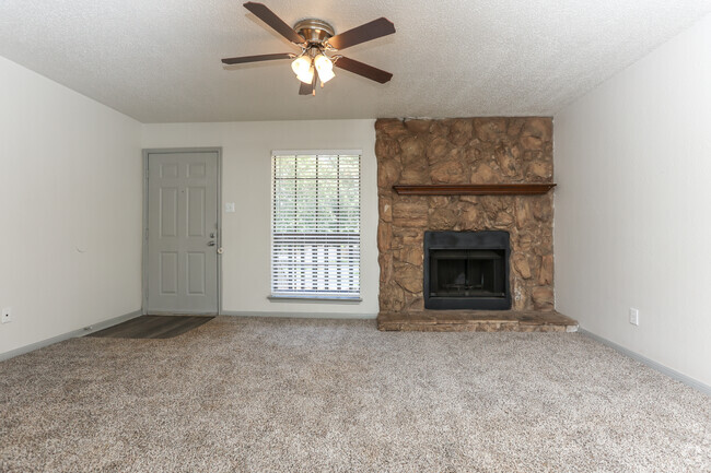 2BR, 2BA - B2 - 1014SF Living Room - WESTRIDGE APARTMENTS