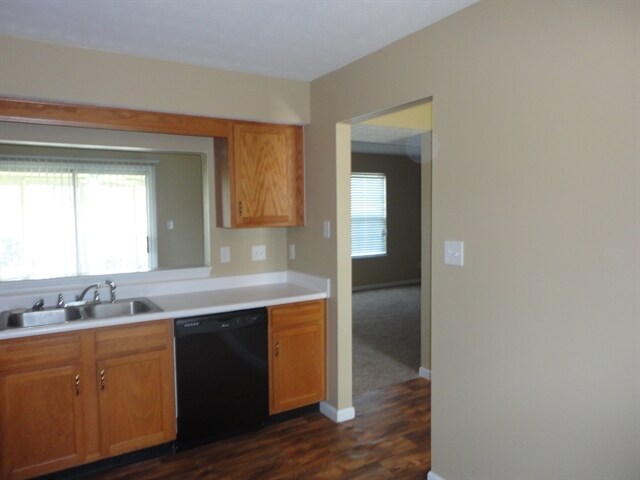 Foto del edificio - 936 Hathaway Dr