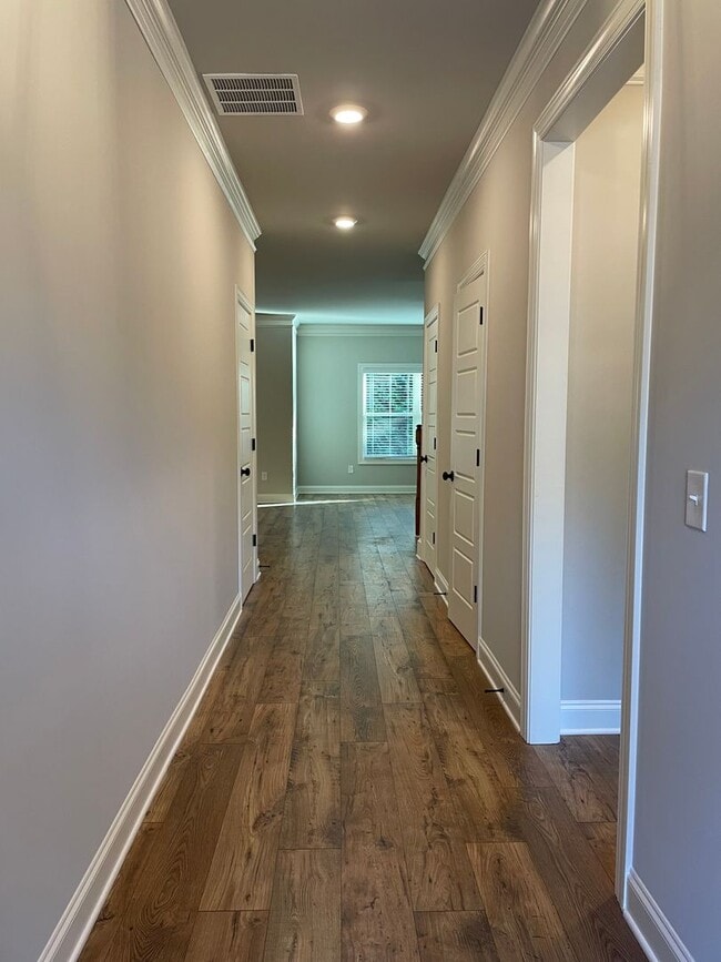 Building Photo - Spacious Brand New Build in Good Location!