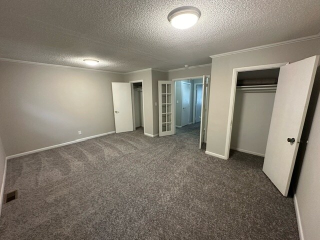 Building Photo - 3907 Overland Hts