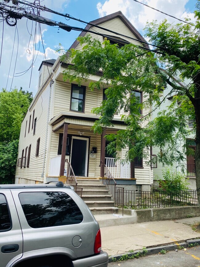 Building Photo - 112 S 7th St
