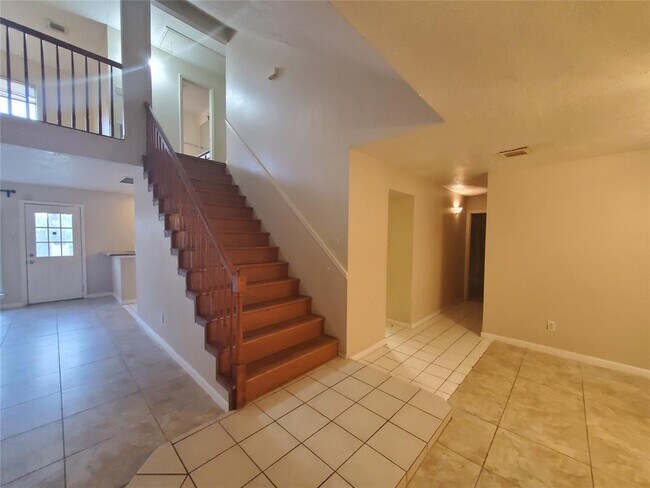 Building Photo - 3322 Kempwood Dr