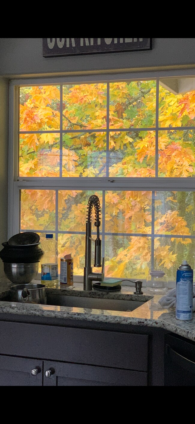 Foto del edificio - 585 Upper Lavista Ct NW