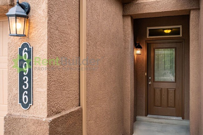 Foto del edificio - CALL US TODAY AT (505) 892-4400 TO SCHEDULE A CONVENIENT SHOWING
