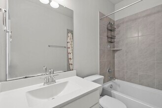 Building Photo - 1203 Lancer Leap Dr