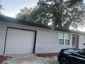 Building Photo - 2528 Hyde Park Rd