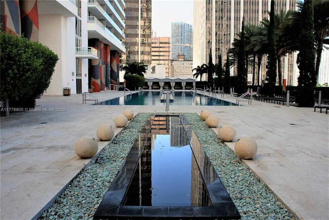 Building Photo - 50 Biscayne Blvd
