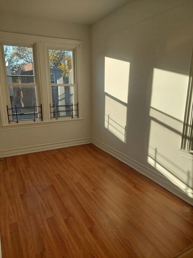 Bedroom-2 - 376 E 45th St