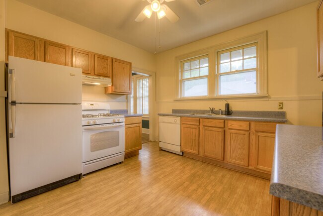 Photo - 296 N. Willett Apartment